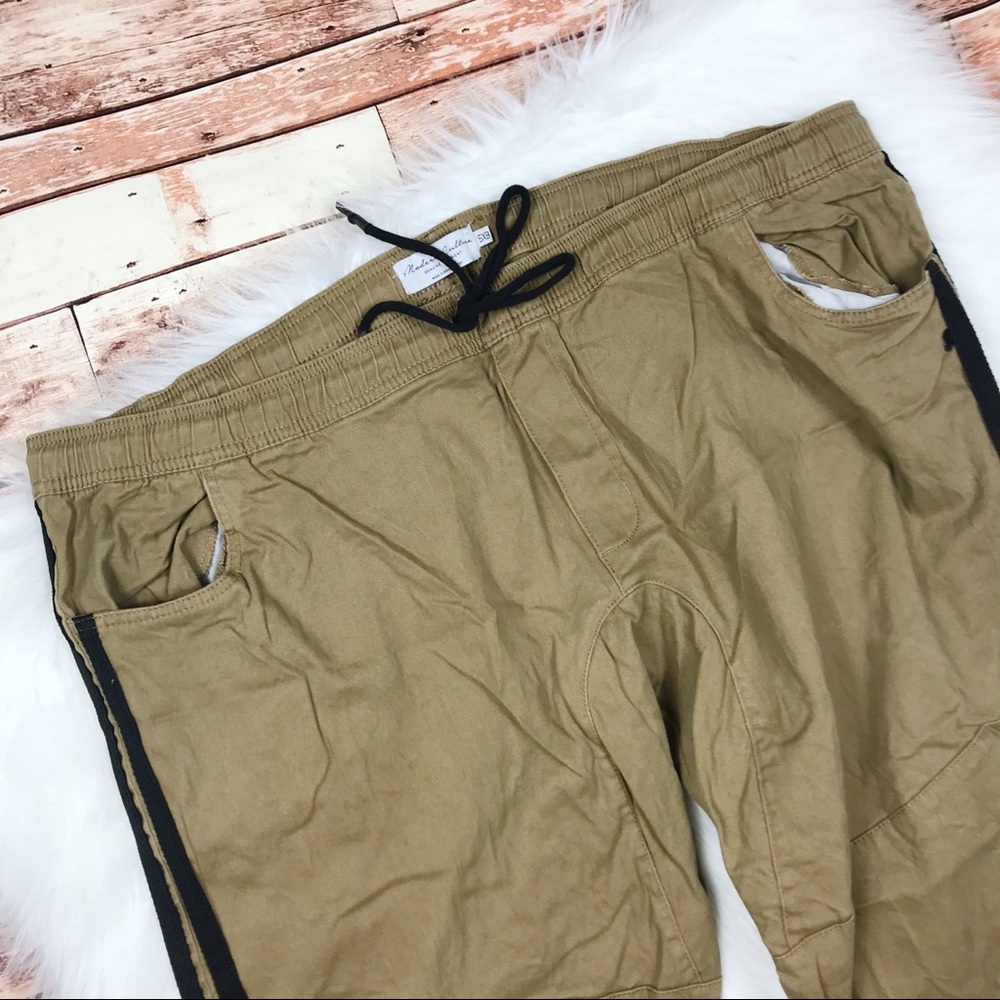 [Modern Culture] Tan 2-Stripe Jogger Pants